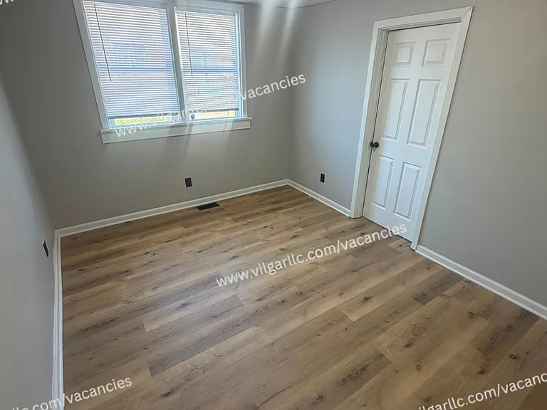 5035 Tod Ave — Photo 5