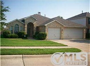 5532 Haun Dr, Fort Worth, TX 76137