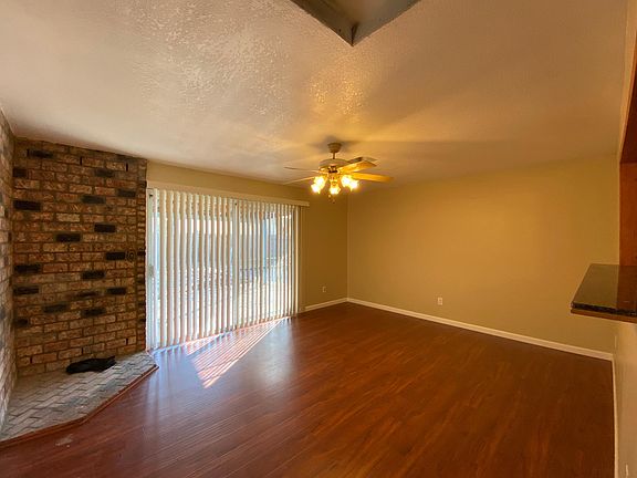 2nd image of 6884 Cherrywood Cir