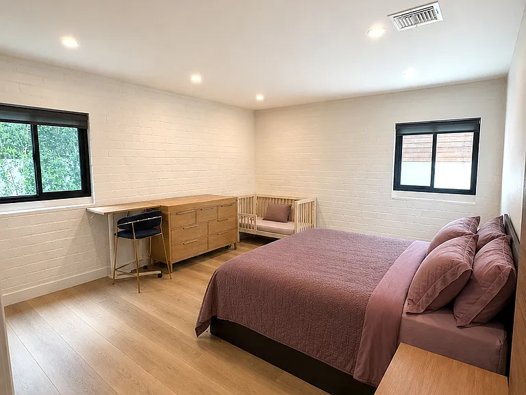 22262 Buena Ventura St — Photo 8
