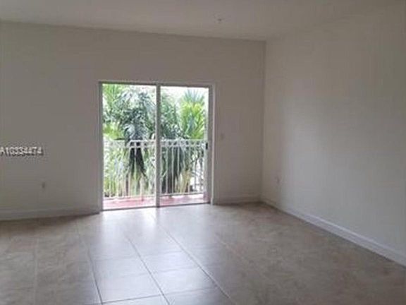 3rd image of 230 NW 109th Ave APT 204