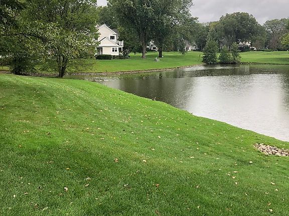 2nd image of 664 Mulberry Dr