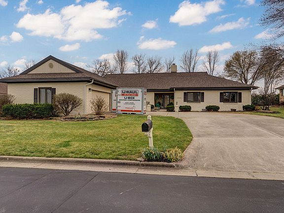 2nd image of 3508 E Sheffield Way