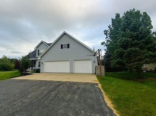 1151 E Puetz Rd, Oak Creek, WI 53154