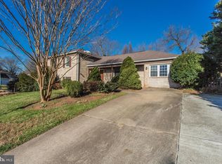 13550 Currey Ln, Chantilly, VA 20151