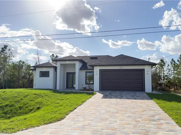 913 Glenn Ave, Lehigh Acres, FL 33972