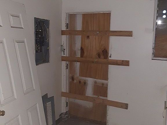 3rd image of 1431 McConihe St