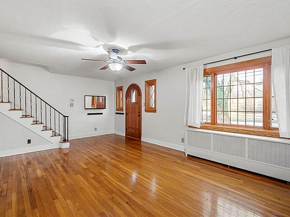 3rd image of 6743 Wilkins Ave