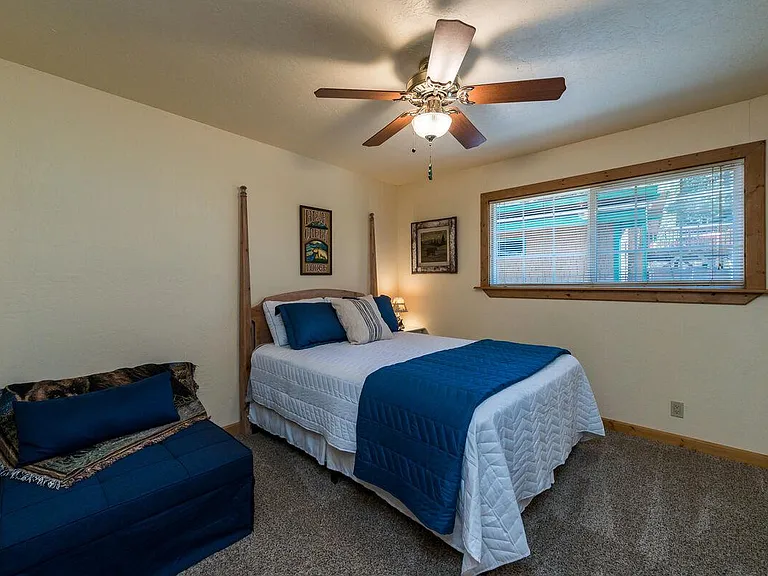 3130 Fabian Way — Photo 11