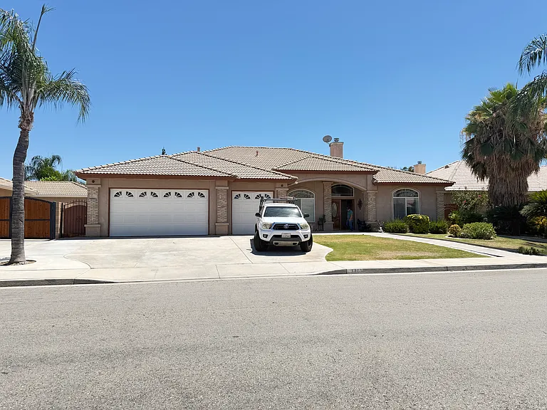 3405 Medallion Rose Ave — Photo 17