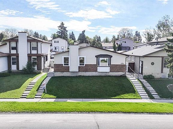2nd image of 3206 W 51st St SW