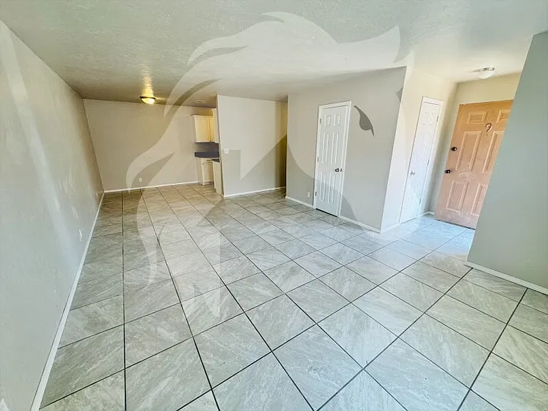 2505 Madison Ave #9 — Photo 9