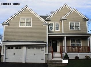 103 Henderson St, Needham, MA 02492