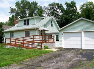 7671 Lake Rd, Chippewa Lake, OH 44215
