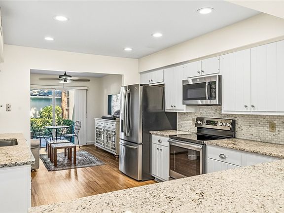 4th image of 107 Park Shores Cir #23W
