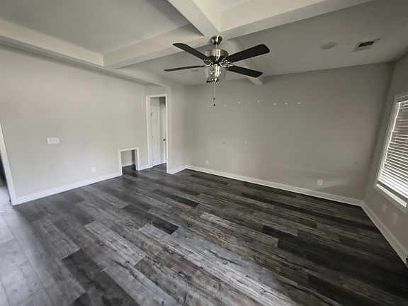 4th image of 362 Crusaw Dr