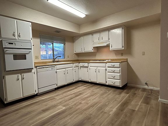 5th image of 14644 N 62nd Ave