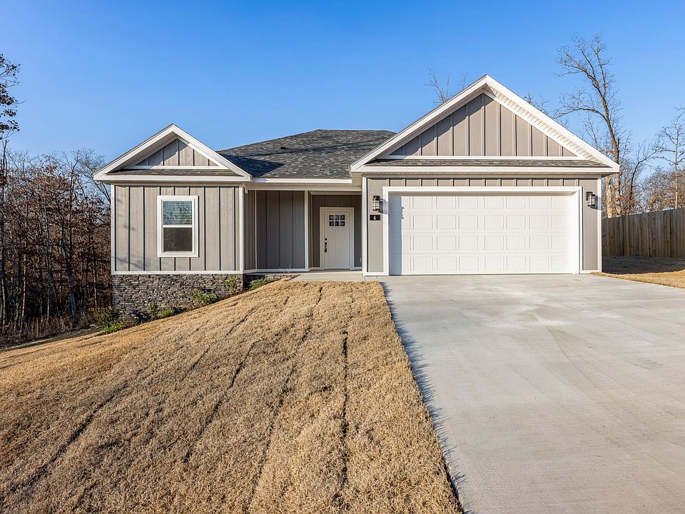 1st image of 4 Gibson Ln