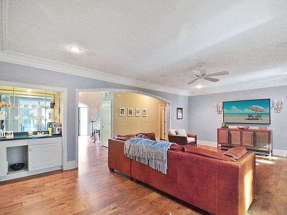 4th image of 8863 Silverbark Dr