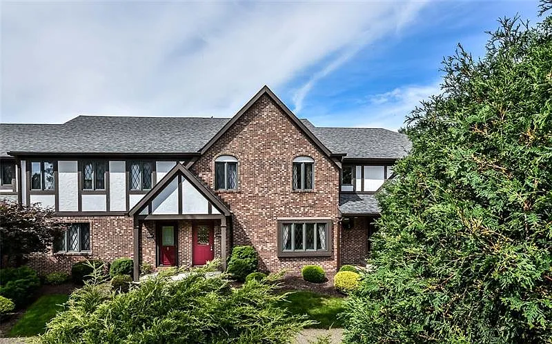 1599 Stone Mansion Dr photo 1