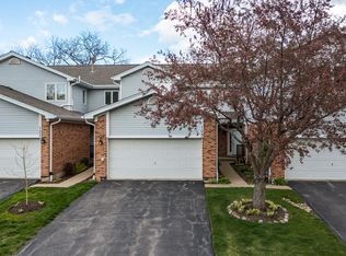 109 Charlotte Ct, Cary, IL 60013