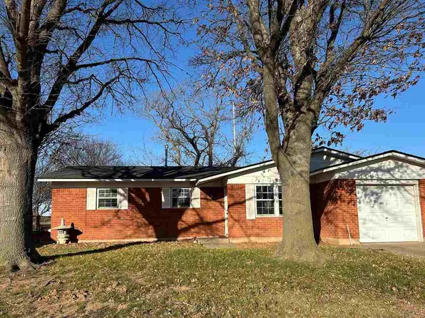 3028 NE Pioneer Blvd, Lawton, OK 73507