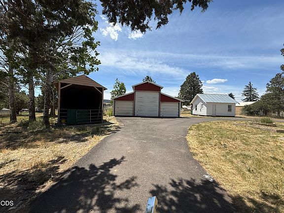 3rd image of 3330 Orindale Rd