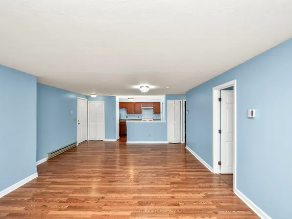 11 Gibbs St Unit A8, Worcester, MA 01607