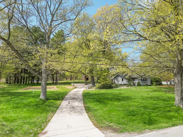 6484 N 500 E, Rolling Prairie, IN 46371