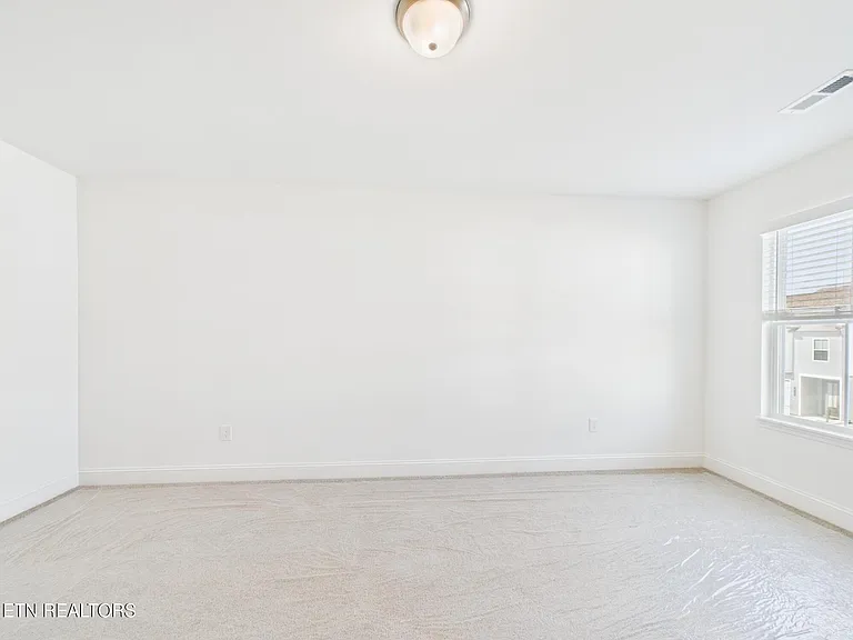 1729 Lateglow Way — Photo 42
