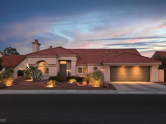 5th image of 2900 Crown Ridge Dr