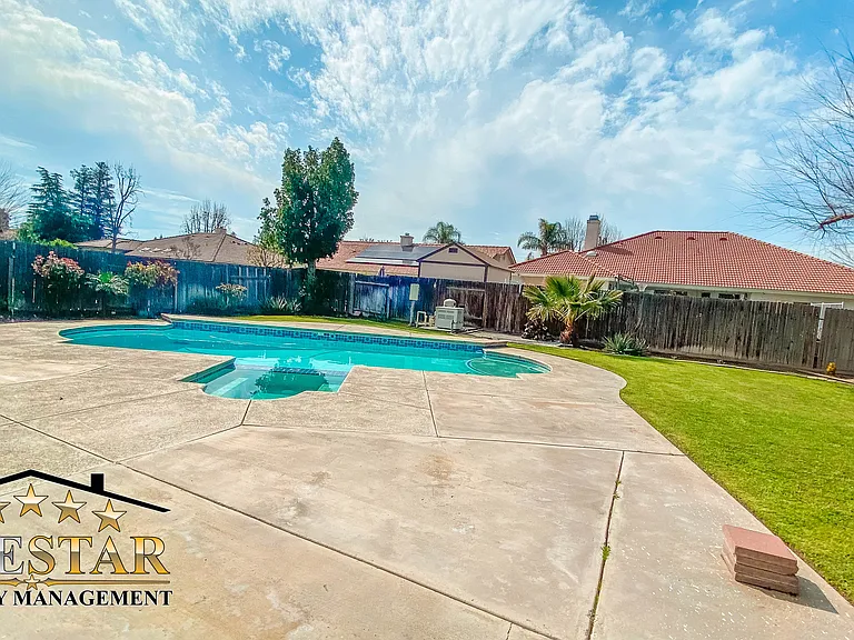 8501 Tamworth St — Photo 4