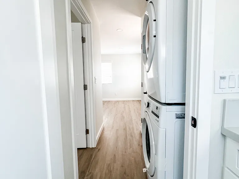 1440 Gundry Ave #A — Photo 9