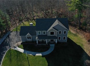 44 Austin Dr, Cumberland, RI 02864