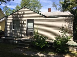 1031 E Downey Ave, Flint, MI 48505