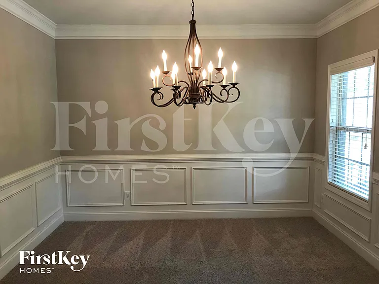 531 Garden View Ct — Photo 3