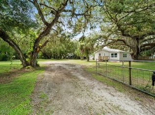 234 S Elm St, Labelle, FL 33935