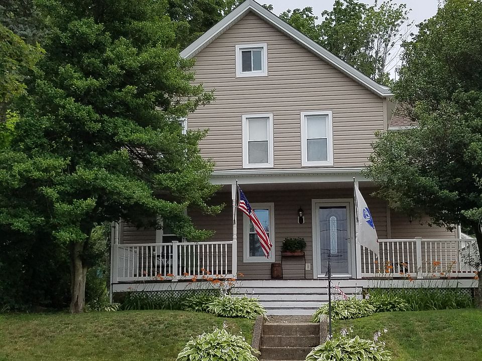 2nd image of 68 State St