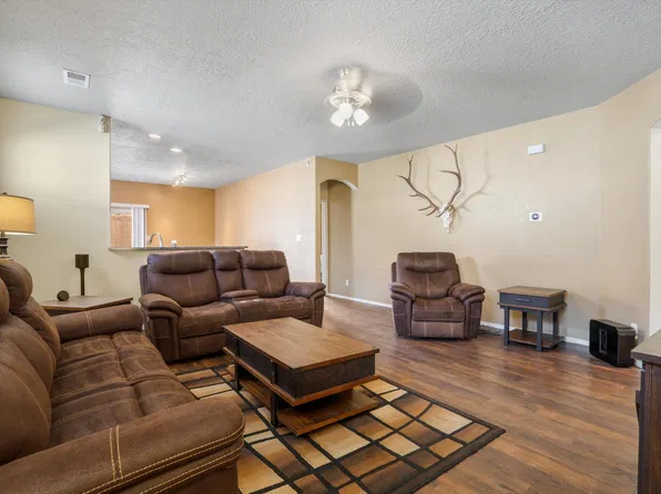 6701 Kayser Mill Rd NW, Albuquerque, NM 87114
