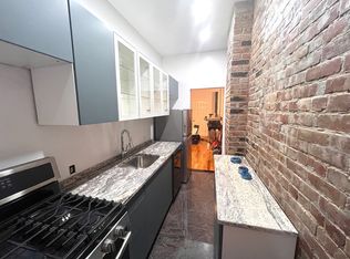 98 Java St APT 2R, Brooklyn, NY 11222