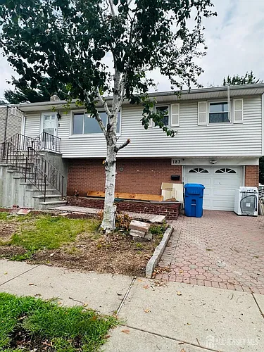 183 E Henry Pl Photo 1