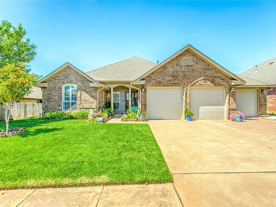 2101 Del Simmons Dr, Edmond, OK 73003 | Zillow