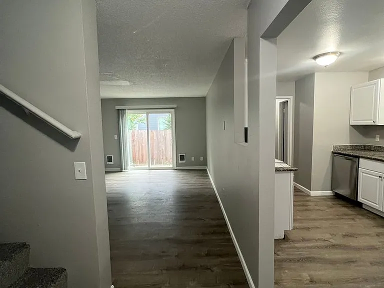 Cape Manor — Photo 26