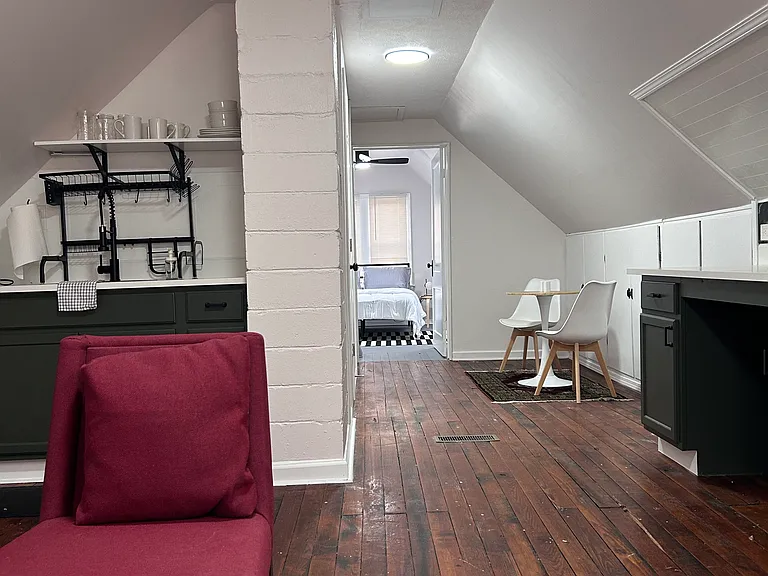 10806 Bernard Ave #3 — Photo 8