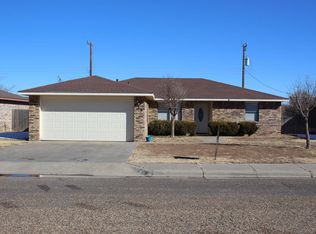 424 Hickory St, Hereford, TX 79045
