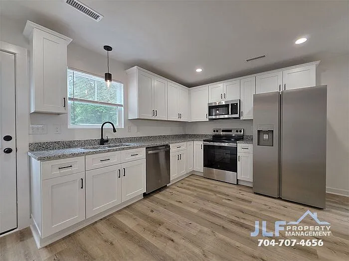 163 Hillcrest Rd — Photo 4