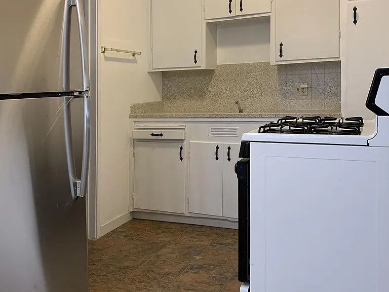 2511 N St #2 — Photo 4
