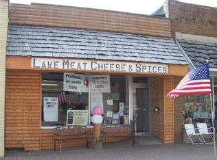 407 Main Ave, Clear Lake, IA 50428