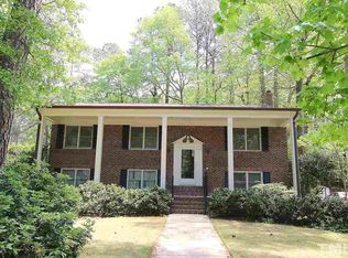 1209 S Crescent Dr, Smithfield, NC 27577