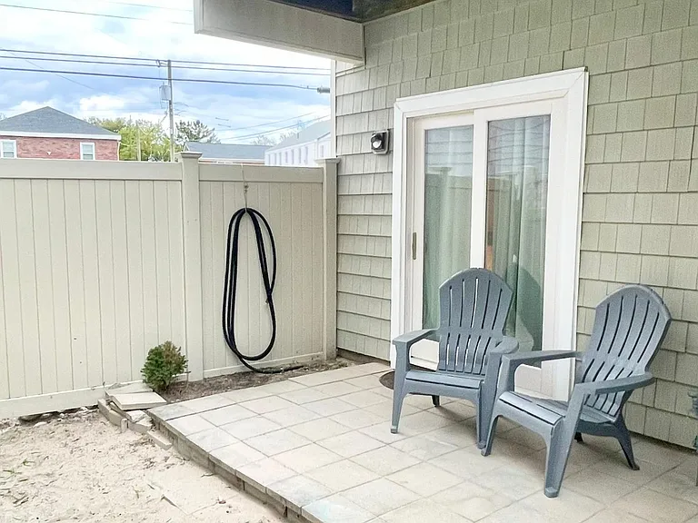 1948 E Ocean View Ave #F — Photo 11